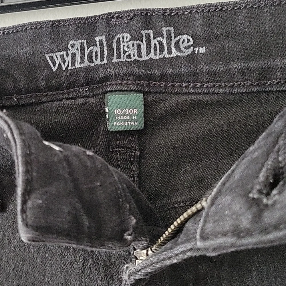 2/$15 Highwaisted Skinny Jeans - Picture 2 of 3